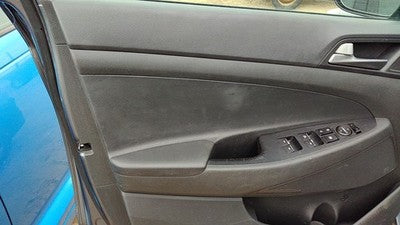 16-18 Hyundai Tucson Driver Left Front Inside Door Trim Panel Only Oem Black Try