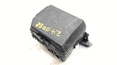 2008-2011 Chevy Impala Fuse Box Oem Engine Compartment 3.5L 25860747