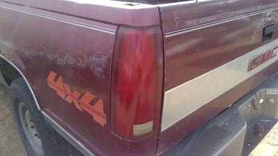 1988-2000 Gmc Sierra 2500 Driver Left Tail Light Oem Brake Lamp Rear 05976897