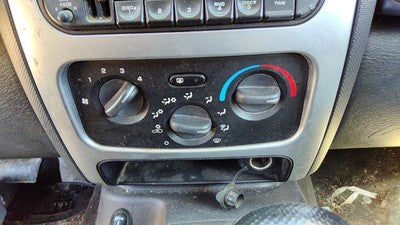 04-07 Jeep Liberty Temperature Control Module In Dash Heater Ac Head Unit Oem
