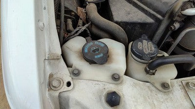 1993 Gmc Safari Windshield Washer Fluid Reservoir With Pump Oem Wiper Tank