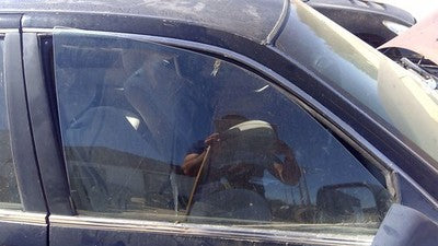 1992-1996 Toyota Camry Passenger Right Front Side Window Door Glass Oem