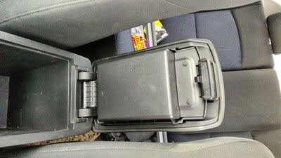 2004-2006 Mazda 3 Center Console Lid Only Oem Arm Rest Fold Down Bp5 Black