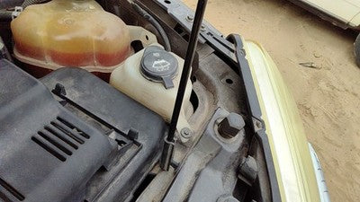 2007-2009 Chevy Equinox Windshield Washer Fluid Reservoir With Pump Wiper Tank