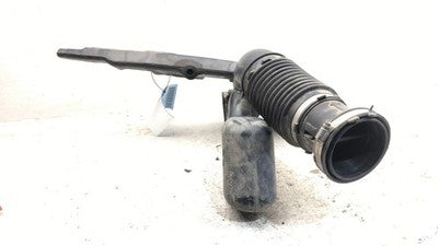 2007 Yukon Denali Air Intake Tube Resonator Pipe Elbow Rubber Oem Hose 6.2L