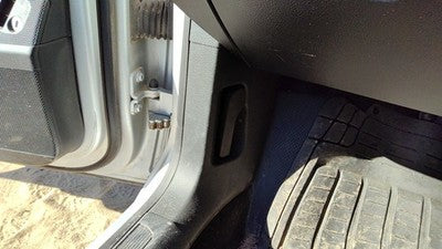 2007 Vw Passat Driver Left Lower Kick Trim Panel Oem Qq Black