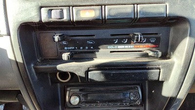 1996-1997 Nissan Hardbody Temperature Control Module In Dash Heater Head Unit