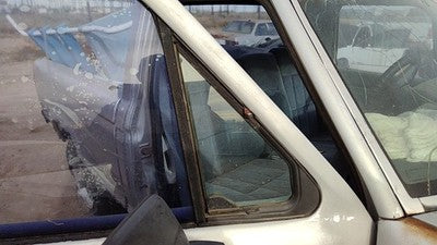83-88 Ford Ranger Passenger Right Front Vent Window Small Door Glass With Frame