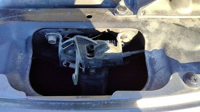 2004-2011 Mitsubishi Endeavor Hood Latch Assembly With Bracket Oem