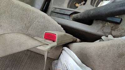 2002-2005 Legacy Outback Passenger Right Front Seat Belt Buckle Receiver Oem Tan