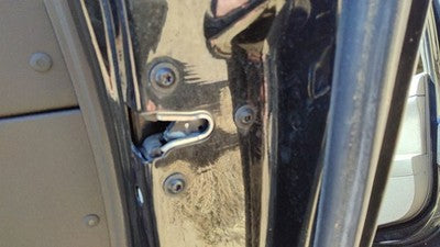 2008-2012 Chevy Malibu Passenger Right Rear Door Latch With Rods/cables Oem Back