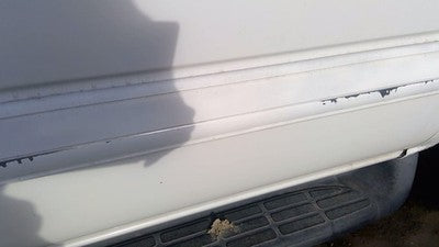 00-06 Suburban Passenger Right Front Moulding From Door Trim Strip White 50U