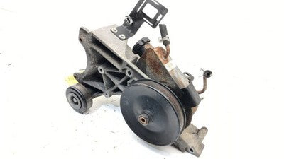 2006 Yukon Xl 1500 Power Steering Pump With Mount Bracket Oem 5.3L