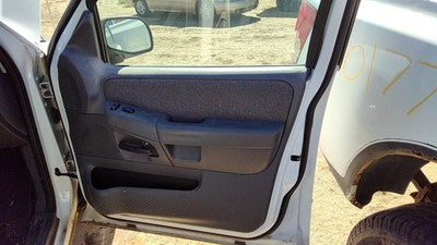 05 Ford Explorer Passenger Right Front Door Trim Panel With Switches Rt Graphite