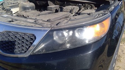 2011-2013 Kia Sorento Driver Left Head Light Oem Front Lamp With Bracket