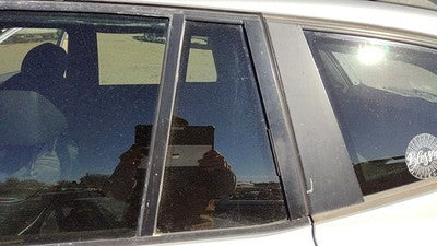 2004-2010 Bmw X3 Driver Left Rear Vent Window Back Door Glass With Frame Oem