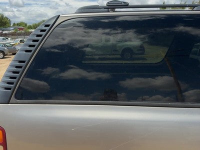 2000-2006 Chevy Suburban Passenger Right Rear Quarter Glass Back Side Window Oem
