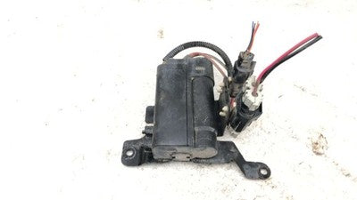 2007 Gmc Yukon Windshield Washer Fluid Heater Assembly Oem 15897902