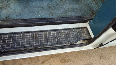 1993 Gmc Safari Passenger Right Rear Lower Sill Step Moulding Trim Panel Oem