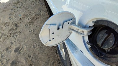 2002-2009 Gmc Envoy Fuel Tank Door With Hinge Gas Lid Oem Filler White 50U