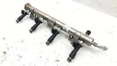 05-10 Cobalt Complete Fuel Rail With Injectors Set Loaded Oem 2.2L 12582219