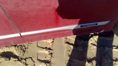 2010-2012 Lexus Hs250h Driver Left Rear Moulding From Door Oem Back Trim Red 3r1