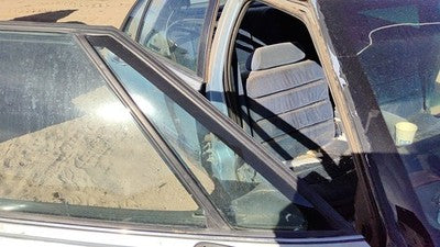 92-99 Lesabre Passenger Right Front Vent Window Small Door Glass With Frame