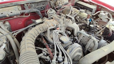 1998-2001 Mazda B2500 Valve Cover Oem 2.5L Zzp010220