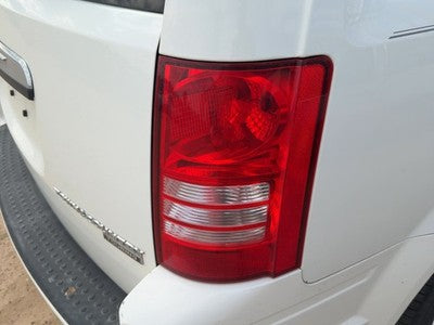 2008-2010 Chrysler Town & Country Passenger Right Tail Light Brake Lamp Oem Rear