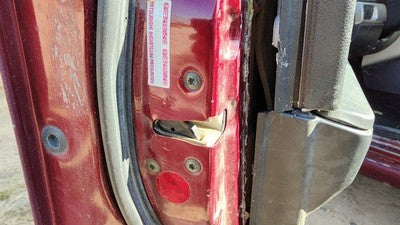 2004-2012 Mitsubishi Galant Driver Left Front Door Latch With Rods/cables Oem