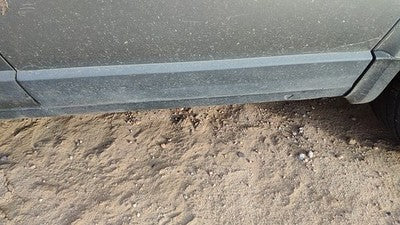 1998-2005 Vw Passat Driver Left Rear Lower Moulding From Door Back Trim Strip