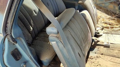 1975 Cutlass Supreme Passenger Right Front Seat Belt Retractor 2 Door Coupe Blue