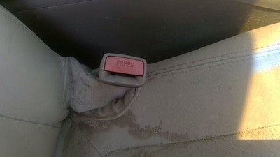 99-04 Alero Passenger Right Front Seat Belt Buckle Receiver 2 Door Coupe Tan 52