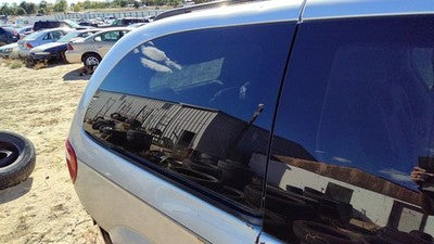 01-07 Caravan Passenger Right Rear Quarter Glass 119 Wb Power Back Side Window