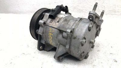 2002-2005 Jeep Liberty Ac Compressor Air Conditioner Pump Assembly Oem 3.7L
