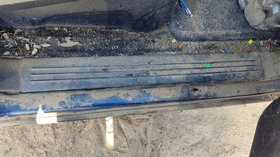 2001 Dodge Caravan Passenger Right Lower Sill Step Moulding Trim Panel Oem Blue