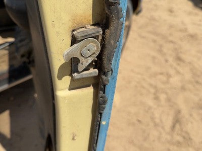 1971 Vw Super Beetle Passenger Right Front Door Latch With Rods/Cables Oem