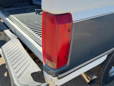1987-1997 Ford F250 Passenger Right Tail Light Brake Lamp Oem Rear E9Tz13404C