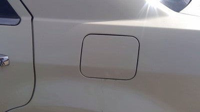 2005-2010 Chrysler 300 Fuel Tank Door With Hinge Gas Lid Oem Filler White Pwg