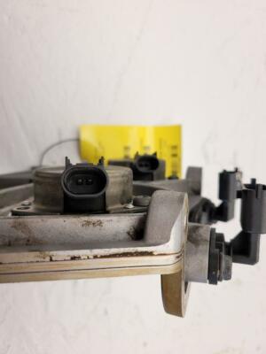 RH 2004 SRX Passenger Right Upper Timing Cover Actuator 4.6L OEM