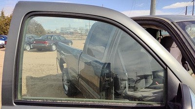1999-2006 Gmc Sierra 2500 Passenger Right Front Side Window Door Glass Oem