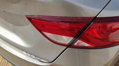 15-17 Chrysler 200 Passenger Right Tail Light Brake Lamp Rear Inner Lid Mounted