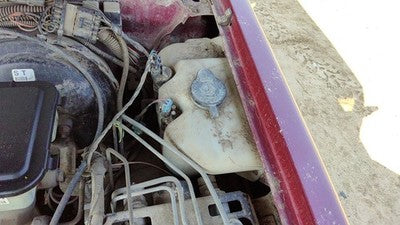 1993 S10 Blazer Windshield Washer Fluid Reservoir With Pump Oem Wiper Tank
