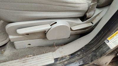 2007 Suzuki Grand Vitara Xl-7 Driver Left Side Seat Trim Panel Oem Gray