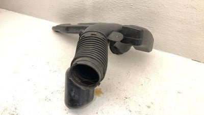 2007 Chevy Silverado 2500 6.0L Air Intake Tube Assembly With Resonator Oem