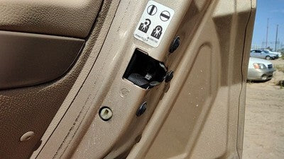 2006-2011 Chevy Hhr Passenger Right Rear Door Latch With Rods/Cables Oem Back