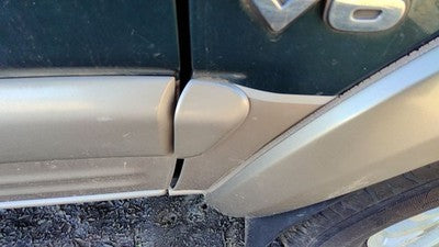2000-2002 Honda Passport Passenger Right Moulding From Fender Oem Trim Strip