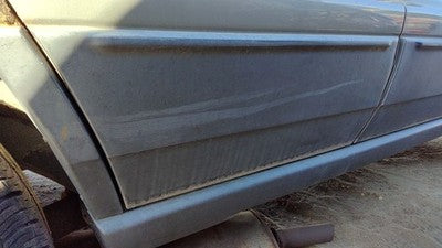 00-03 Grand Cherokee Passenger Right Rear Moulding From Door Back Trim Strip