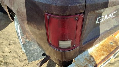 1973-1991 Gmc Sierra C3500 Driver Left Tail Light Brake Lamp Oem Rear 05965772