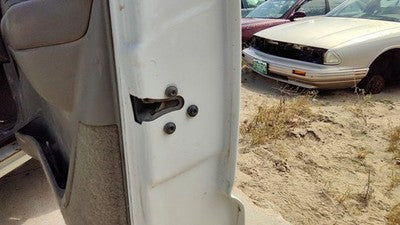 1995-2005 S10 Blazer Passenger Right Front Door Latch With Rods/Cables Oem